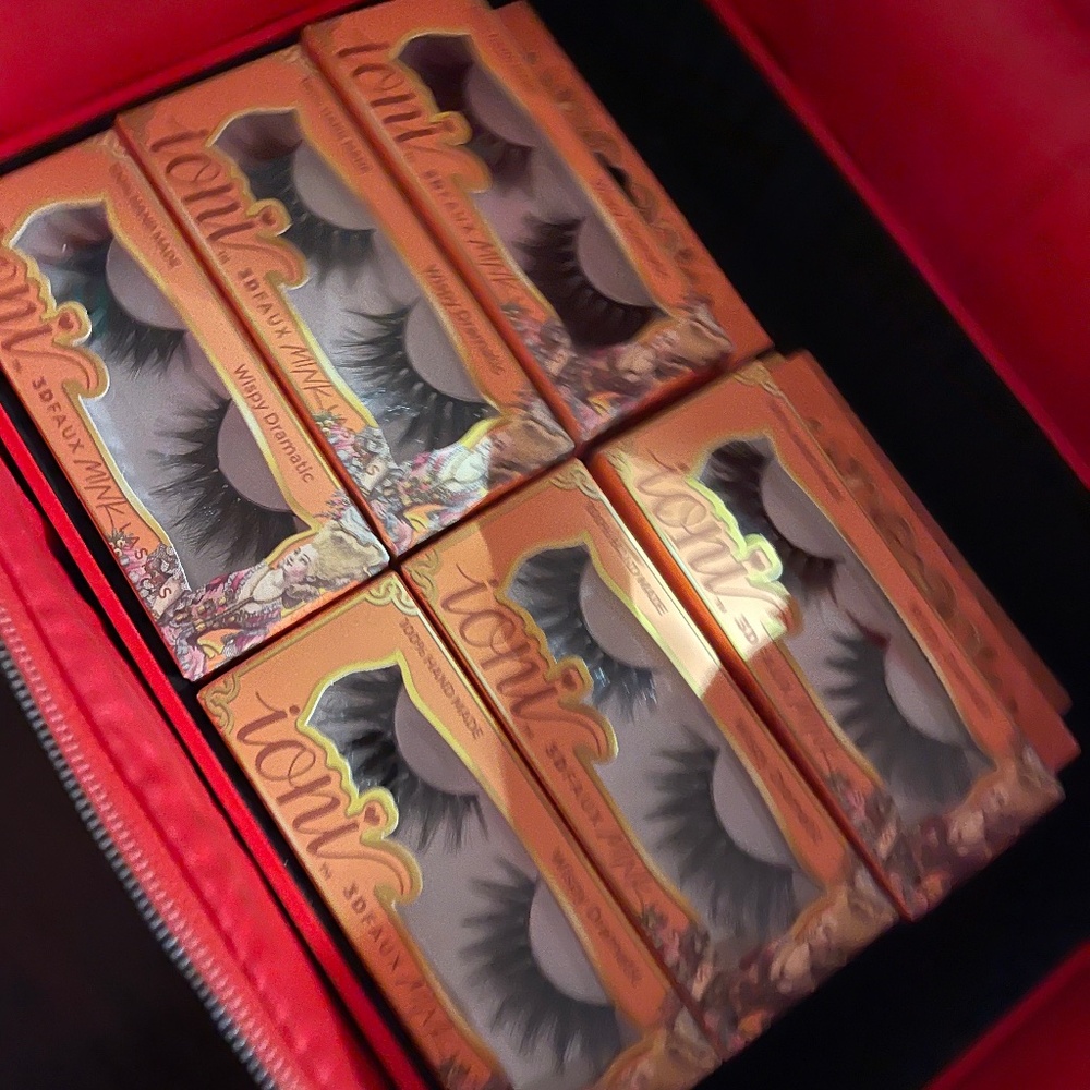 Eyelashes